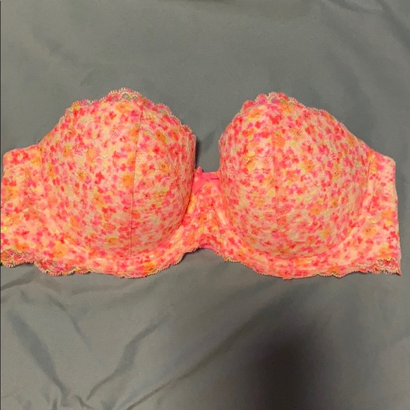 Victoria's Secret Other - Victoria Secret Bra 36C